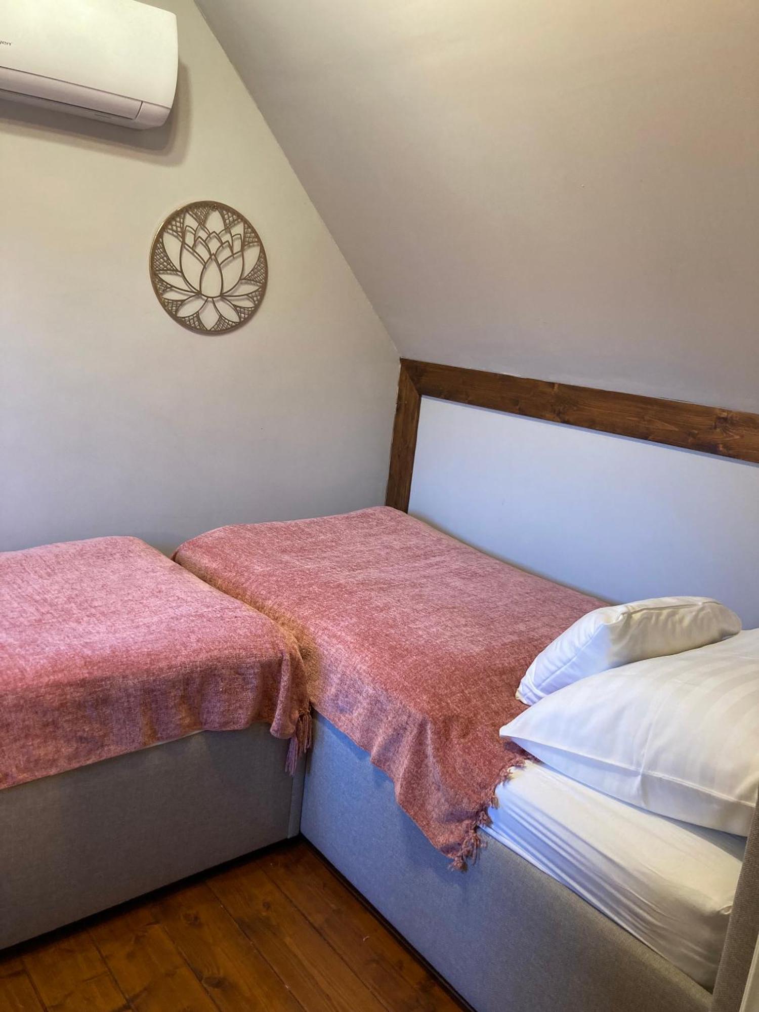 Zsoka Fogadoja Aparthotel Szentantalfa Kültér fotó