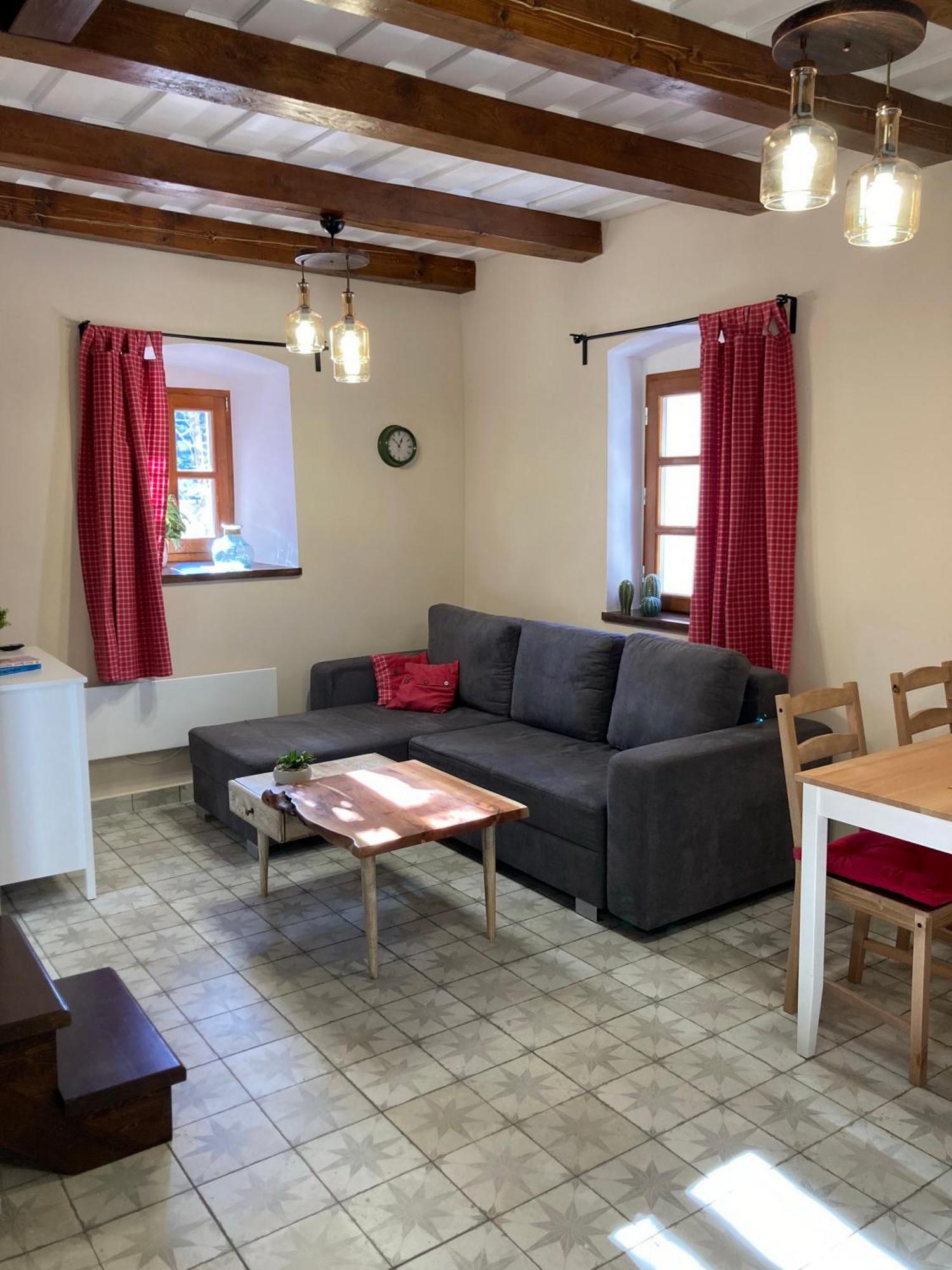 Zsoka Fogadoja Aparthotel Szentantalfa Kültér fotó